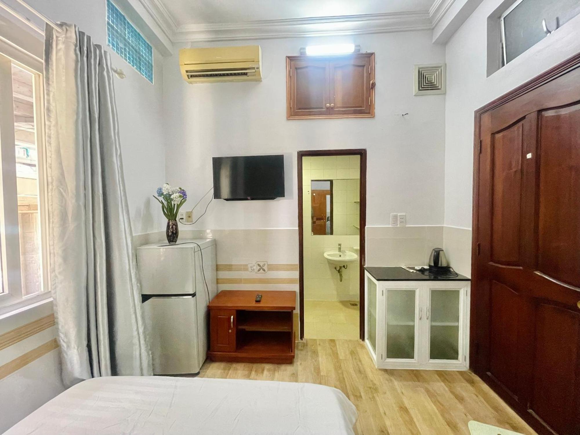 Inary House- Le Thanh Ton Apartment *